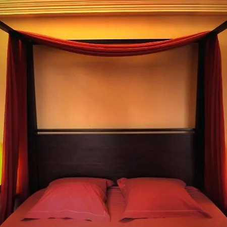 Bed & Breakfast Logis De Nantas Saint-Jean-Bonnefonds