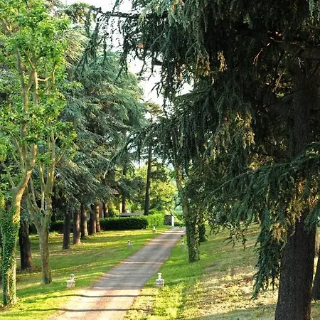 Logis De Nantas Oda ve Kahvaltı 3*