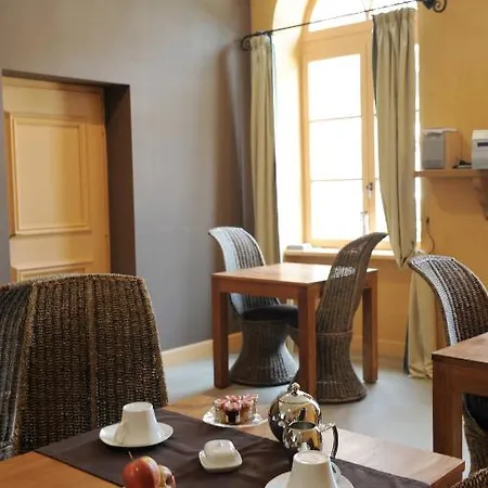 Bed & Breakfast Logis De Nantas Saint-Jean-Bonnefonds