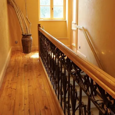 Logis De Nantas Bed & Breakfast